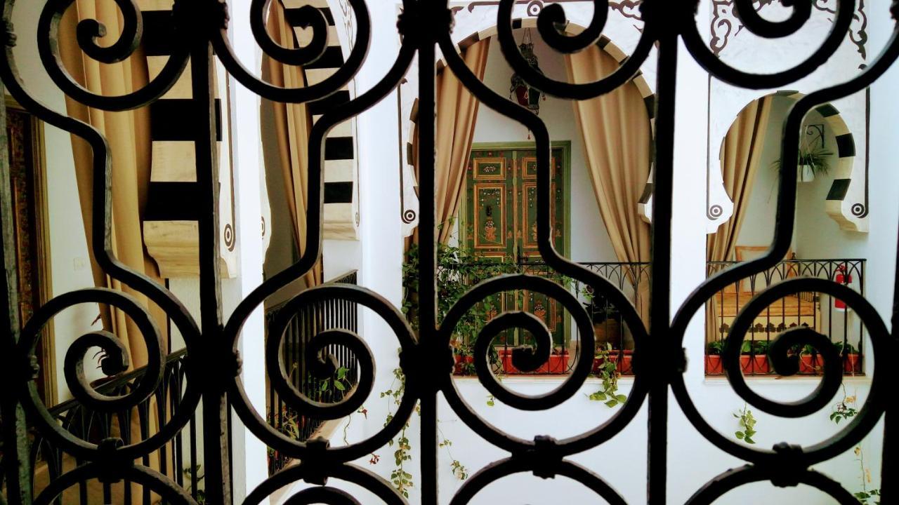 El Patio Courtyard House Hotel Tunis Buitenkant foto
