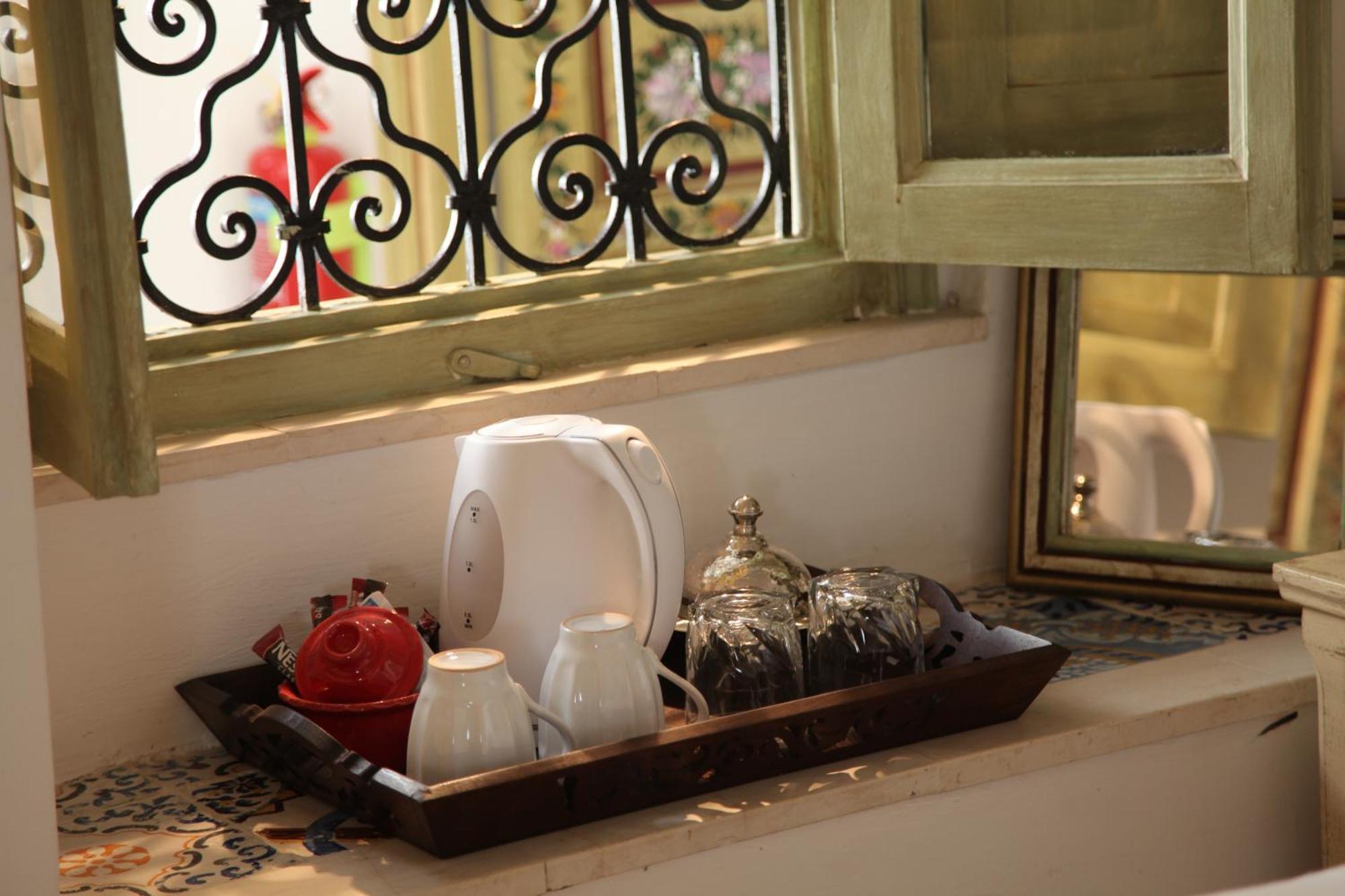 El Patio Courtyard House Hotel Tunis Buitenkant foto